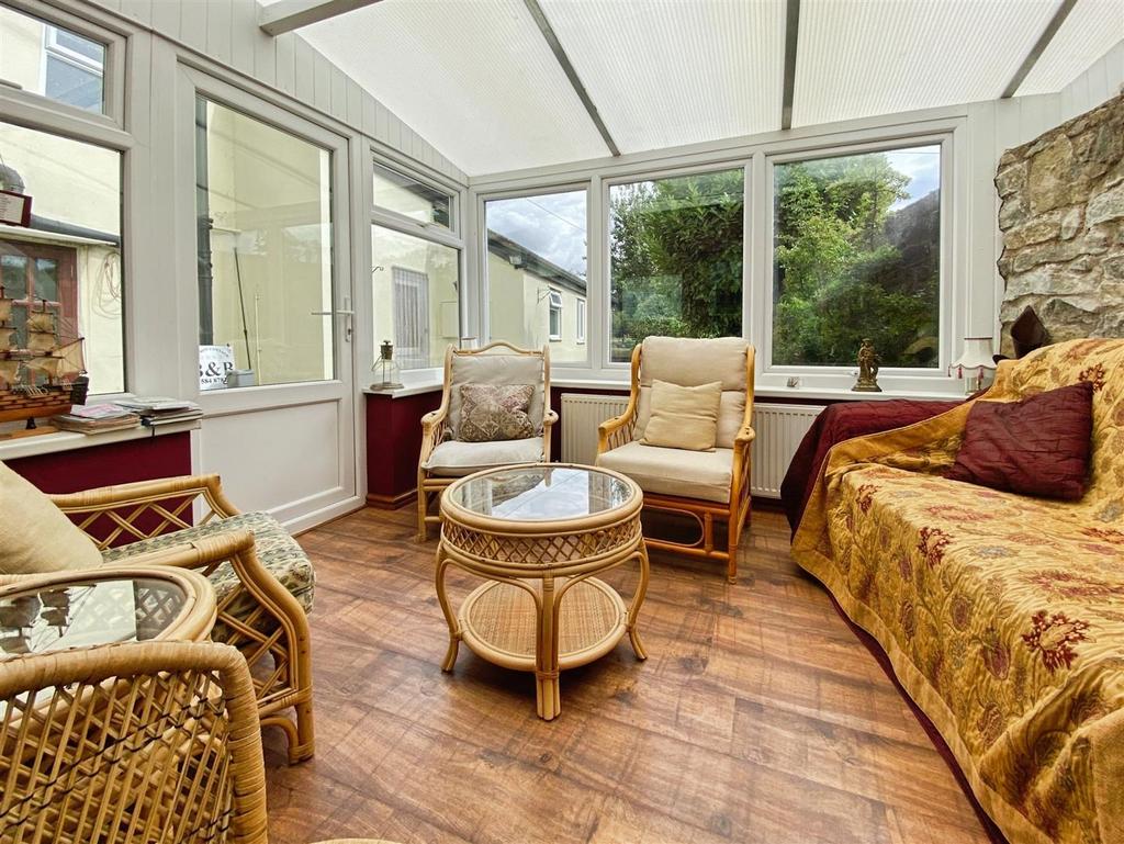 32b5fa17-7-42 EE-A052-3 D29 FECC985 B-1791-000000 CC7 E7