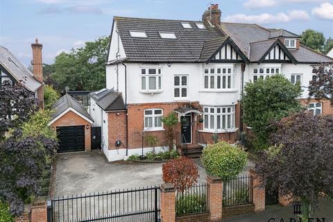4 bedroom semi-detached house for sale, Roebuck Lane, Buckhurst Hill