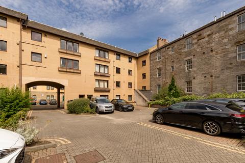 4/1 Gilmours Entry, Edinburgh, EH8 9XL