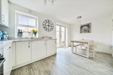 3 bedroom terraced house for sale, Cowslip Drive, Petersfield, Hampshire, GU31