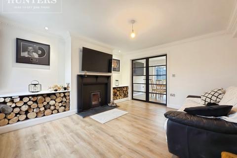 5 bedroom detached house for sale, Magnolia Close, Shafton, Barnsley