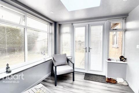 10 Beechwood Close, Forest Town, Mansfield, NG19 0NU