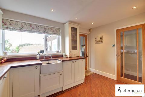 3 bedroom terraced house for sale, Fairlands East, Fulwell, Sunderland
