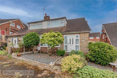 28 Den Lane, Springhead, Oldham, OL4 4NN