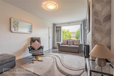 28 Den Lane, Springhead, Oldham, OL4 4NN