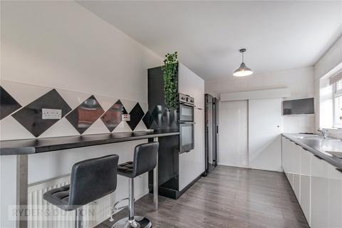 28 Den Lane, Springhead, Oldham, OL4 4NN