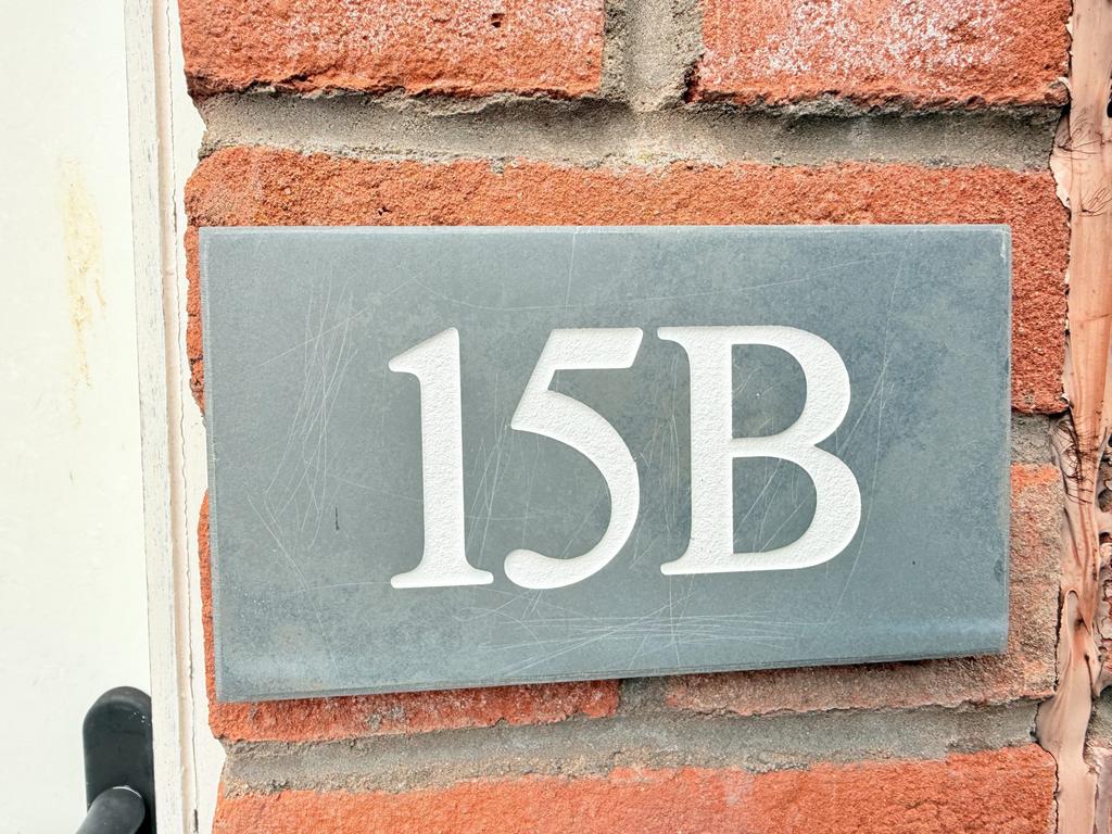 15 B Terregles Street, Dumfries, DG2 9 AA - Braidwoo