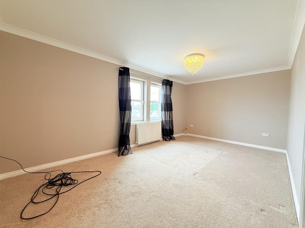 15 B Terregles Street, Dumfries, DG2 9 AA - Braidwoo
