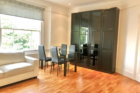 2 bedroom flat for sale, Denmark Avenue, London, SW19