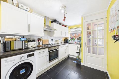 2 bedroom terraced house for sale, Hornbeam Close, Owlsmoor, Sandhurst, Berkshire, GU47