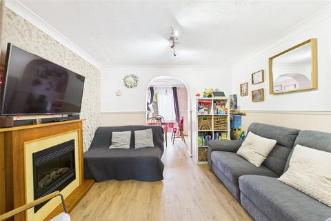 2 bedroom terraced house for sale, Hornbeam Close, Owlsmoor, Sandhurst, Berkshire, GU47