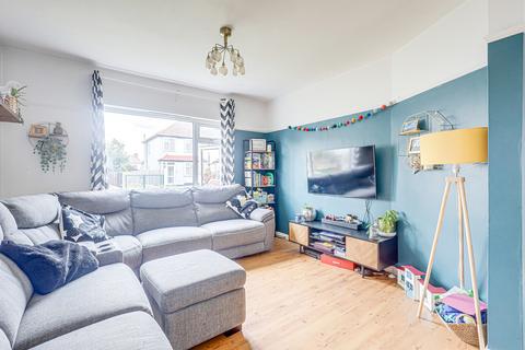 4 bedroom semi-detached house for sale, Herbert Road, Southend-on-sea, SS3