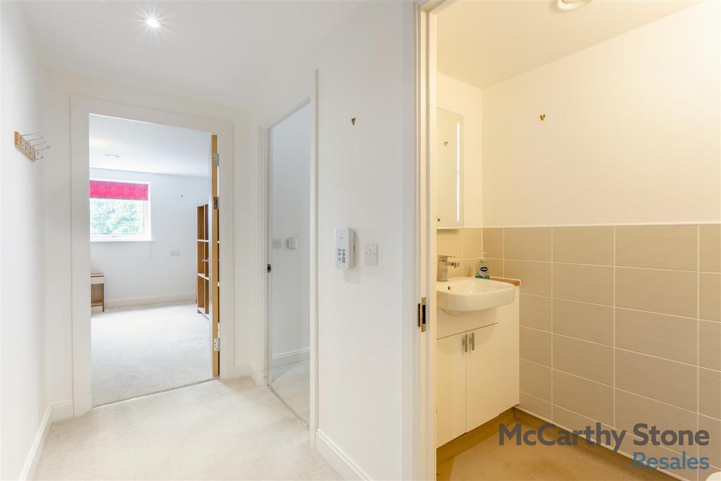 8657850-interior03.jpg