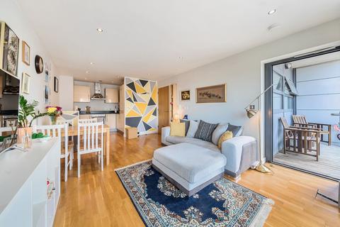 2 bedroom apartment for sale, The Quays, Salford, Greater Manchester