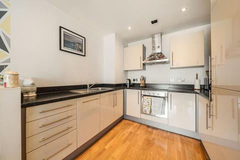 2 bedroom apartment for sale, The Quays, Salford, Greater Manchester