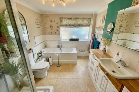 31 Arundel Road, Walton, Peterborough, PE4 6JJ