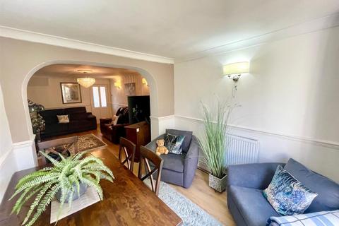 31 Arundel Road, Walton, Peterborough, PE4 6JJ
