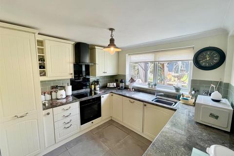 31 Arundel Road, Walton, Peterborough, PE4 6JJ