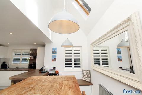 2 bedroom apartment for sale, Alton Road, Poole, Dorset, BH14