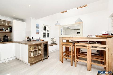 2 bedroom apartment for sale, Alton Road, Poole, Dorset, BH14