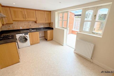 4 bedroom townhouse for sale, Tolmers Road, Cuffley