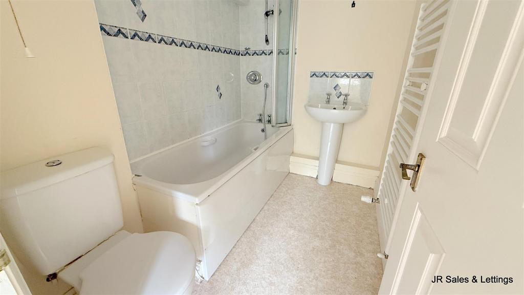 Bedroom 2 En-Suite