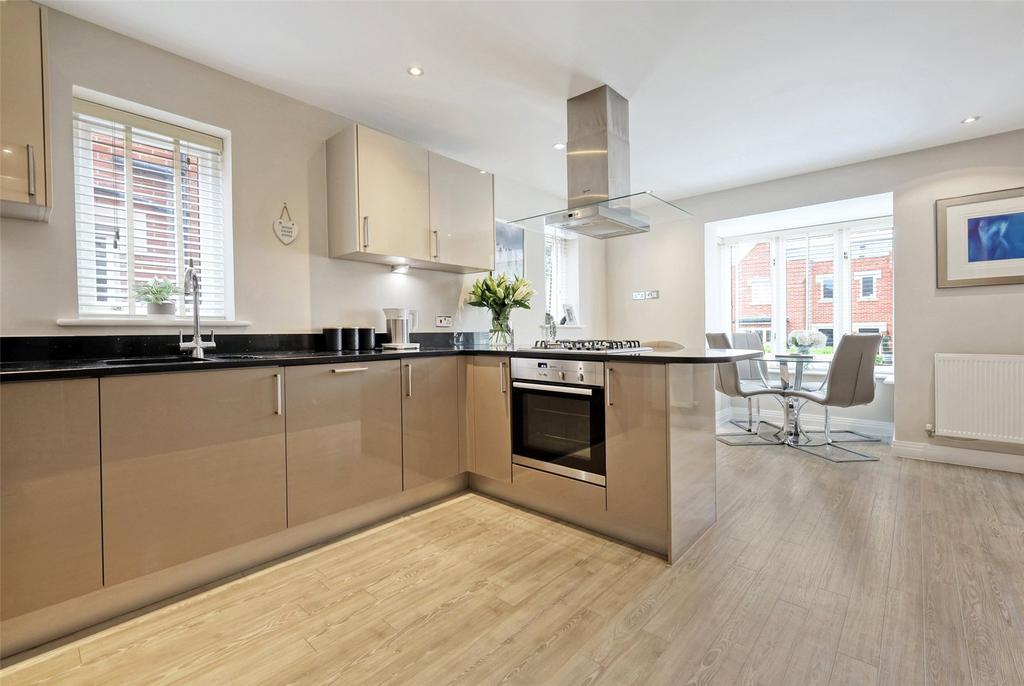 Kitchen/Breakfast