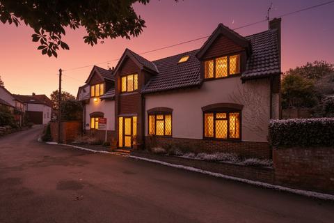 4 bedroom detached house for sale, The Wonderful Waterside House, Ab Kettleby, LE14 3HT