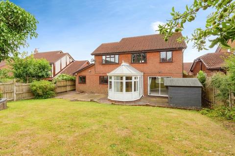 4 Augustine Close, Stone, ST15 8XX