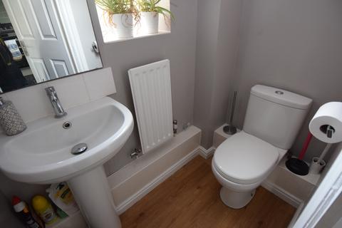 5 Whelan Way, Amesbury, Salisbury, SP4 7TS