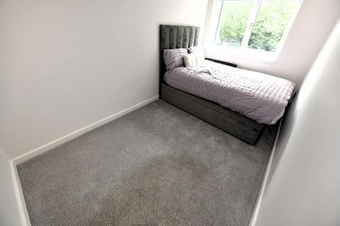 undefined, Trinity Apartments, Flat 32