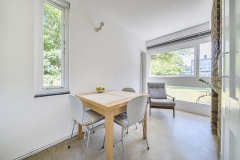 undefined, Langham House Close, Richmond, TW10