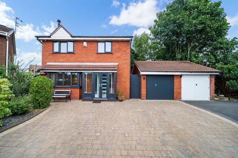 4 bedroom detached house for sale, Pine Drive, Ormskirk L39