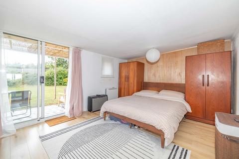 31 Links Crescent, St Marys Bay, Romney Marsh, TN29 0RS