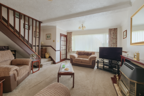 3 bedroom semi-detached house for sale, Willow Waye, Dover CT15