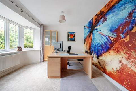 5 bedroom detached house for sale, Chalfield Glebe, Bradford-On-Avon BA15