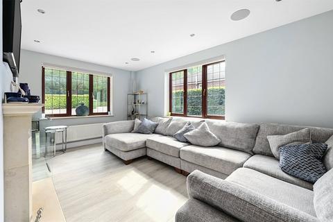 undefined, The Flats, Camberley GU17