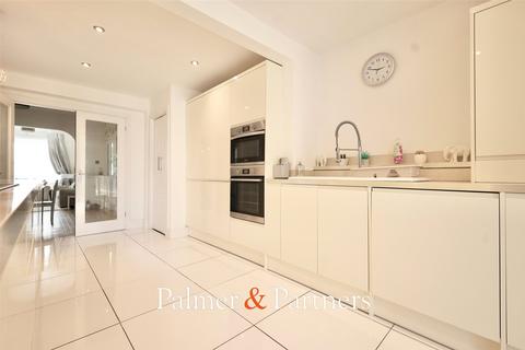 undefined, Oxford Crescent, Clacton-on-Sea, Essex, CO15
