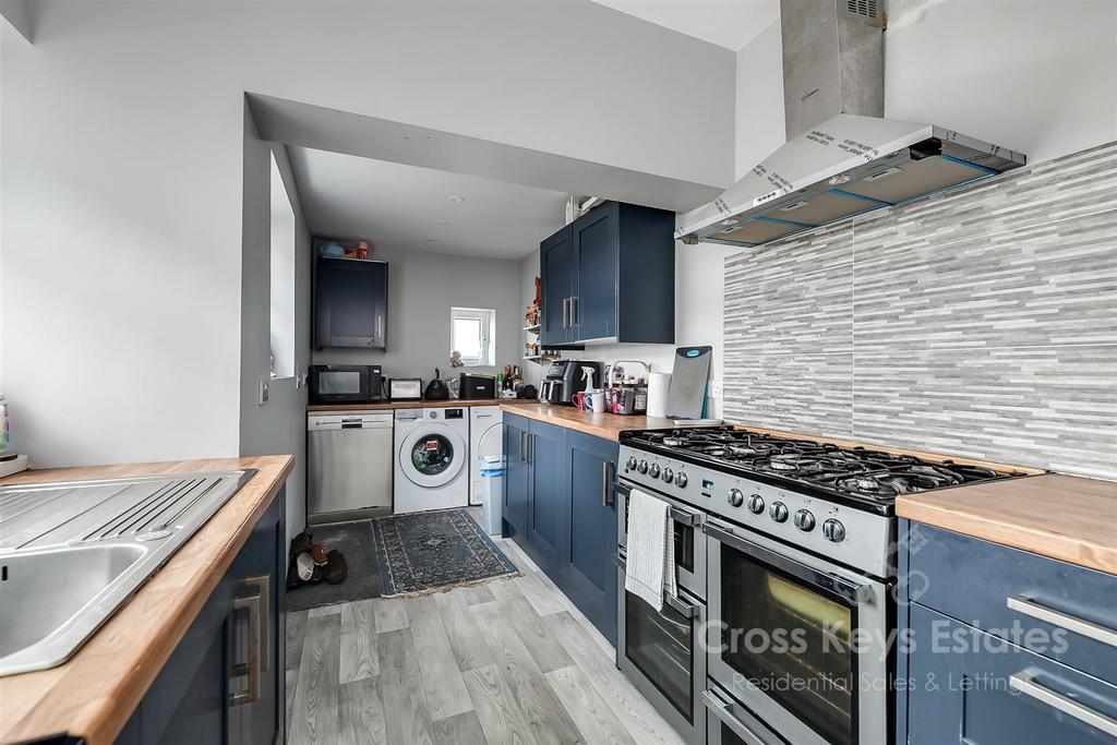 Fitted Kitchen