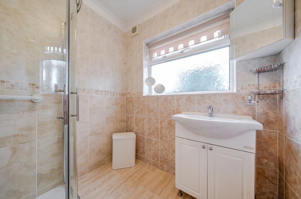 1331184 10 688229...