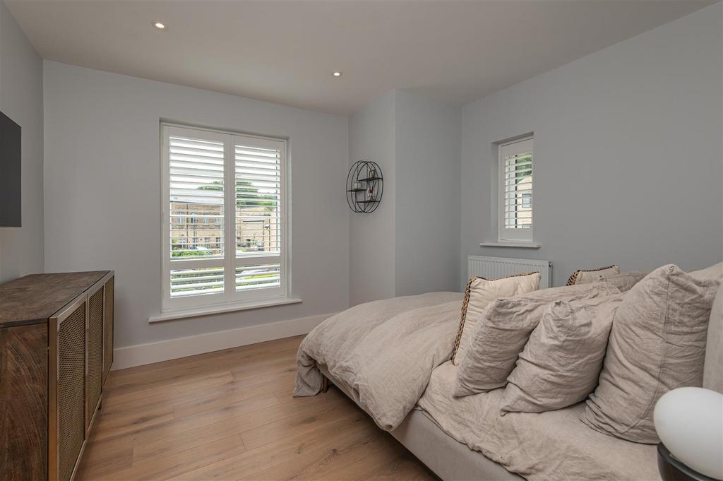 44 - 6 North Light Place BD22 8 FD.jpg