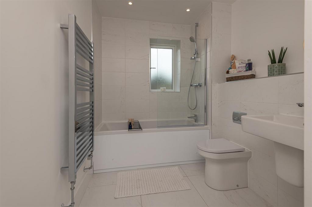 51 - 6 North Light Place BD22 8 FD.jpg
