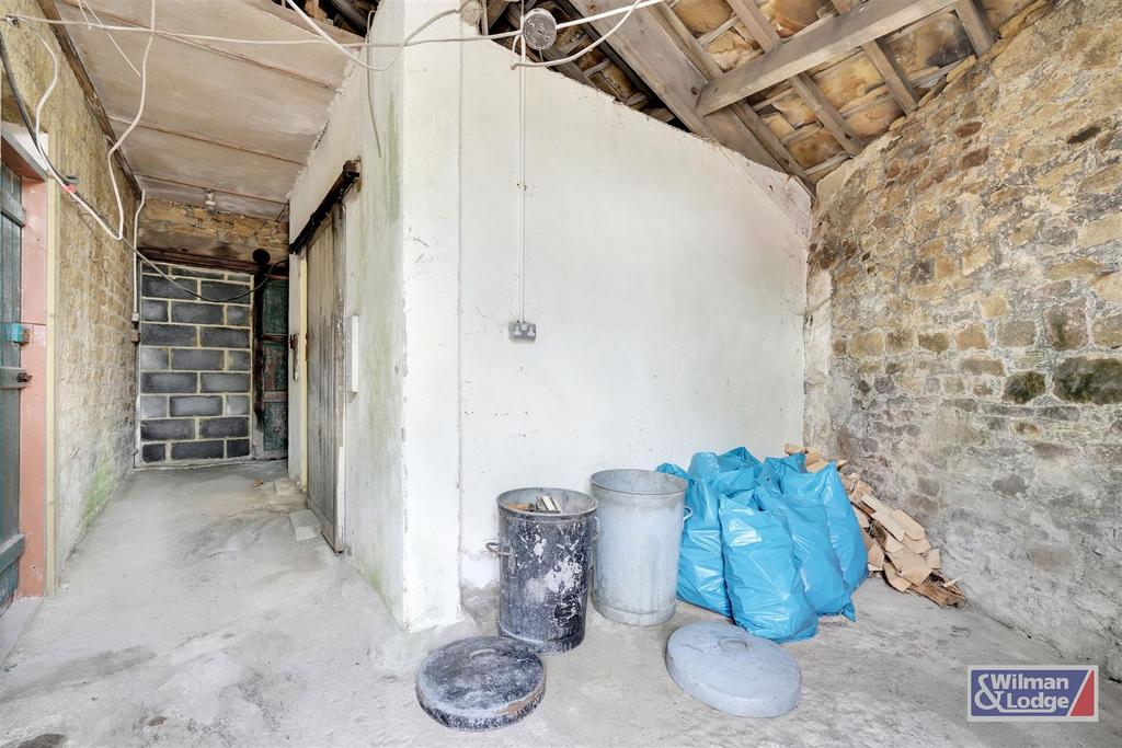 Five Bed Barn Conversion for sale in Cowling (43).