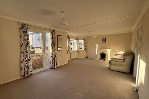 3 bedroom bungalow for sale, Orchard Park, Amlwch, Anglesey, LL68