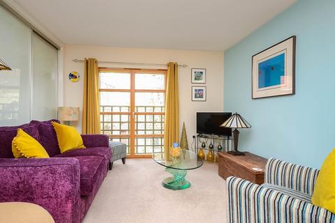 2 bedroom flat for sale, The Courtyard, St. Martins Lane, York, YO1