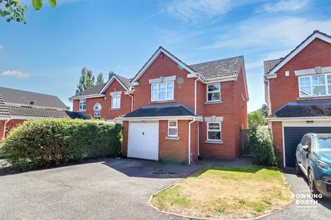 10 Alexander Close, Lichfield, WS13 8SH