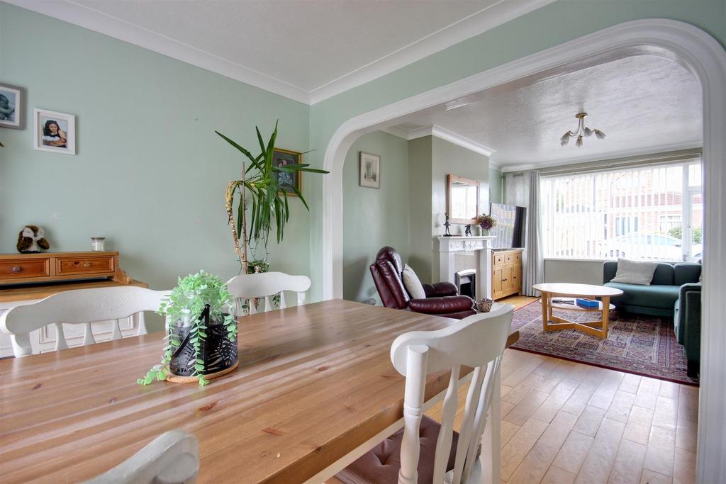 15 Grange Drive (11).jpg