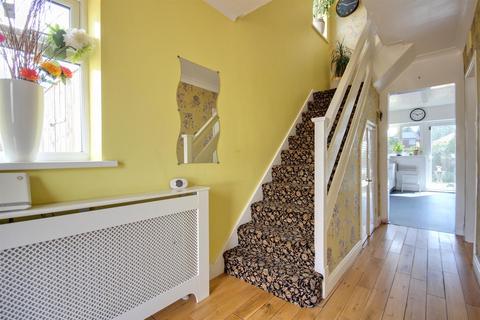 3 bedroom semi-detached house for sale, Grange Drive, Cottingham