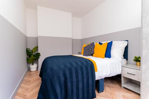 4 bedroom flat share to rent, Coningsby Road, High Wycombe HP13