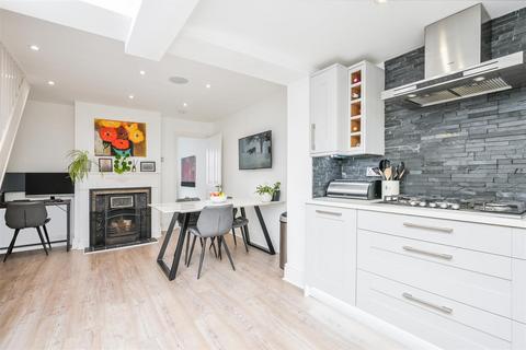 19 Providence Place, Epsom, KT17 4BB
